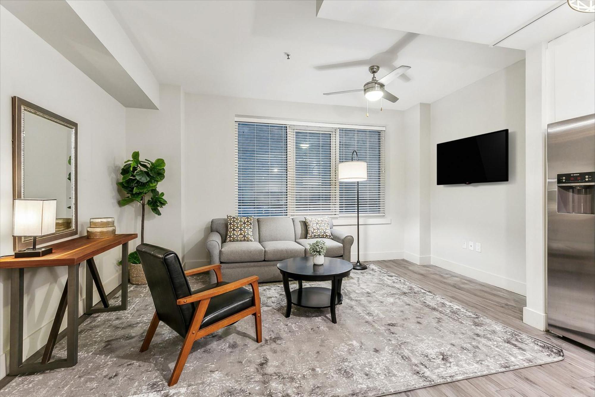 Upscale Condos And Penthouses Close To Canal And Bourbon St New Orleans Ngoại thất bức ảnh