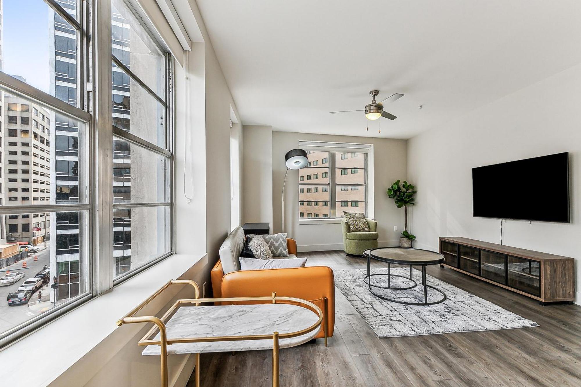 Upscale Condos And Penthouses Close To Canal And Bourbon St New Orleans Ngoại thất bức ảnh