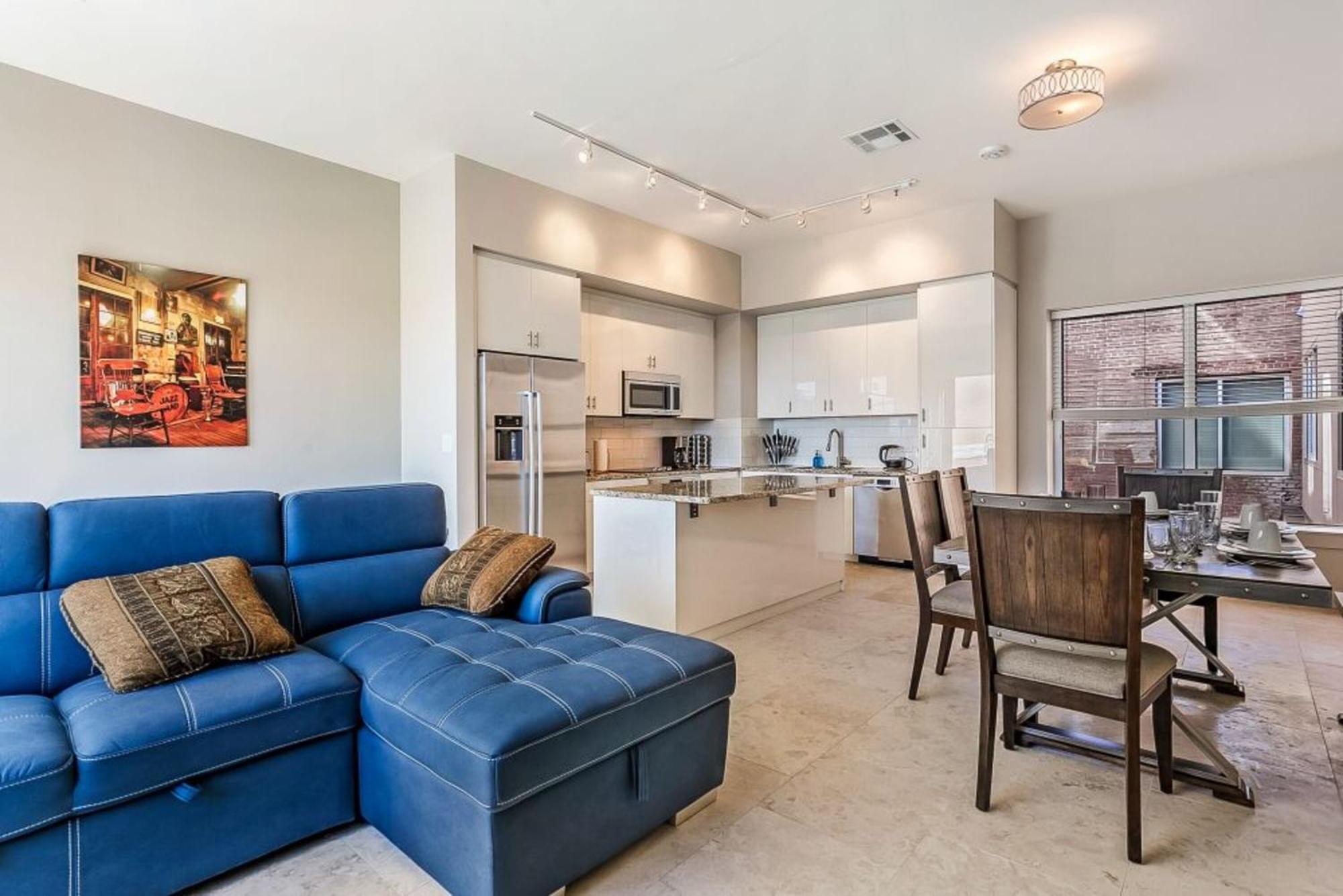Upscale Condos And Penthouses Close To Canal And Bourbon St New Orleans Ngoại thất bức ảnh