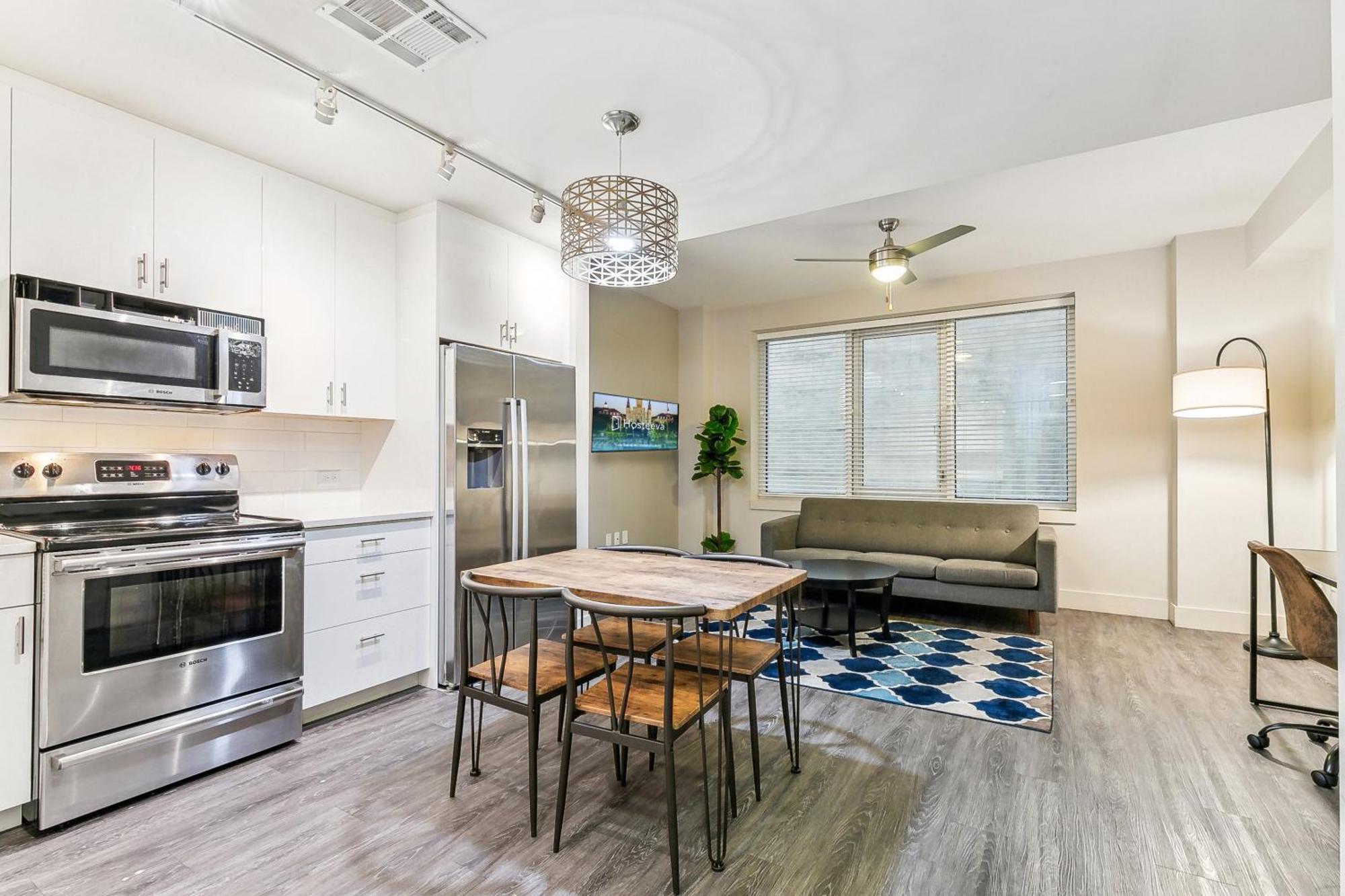 Upscale Condos And Penthouses Close To Canal And Bourbon St New Orleans Ngoại thất bức ảnh