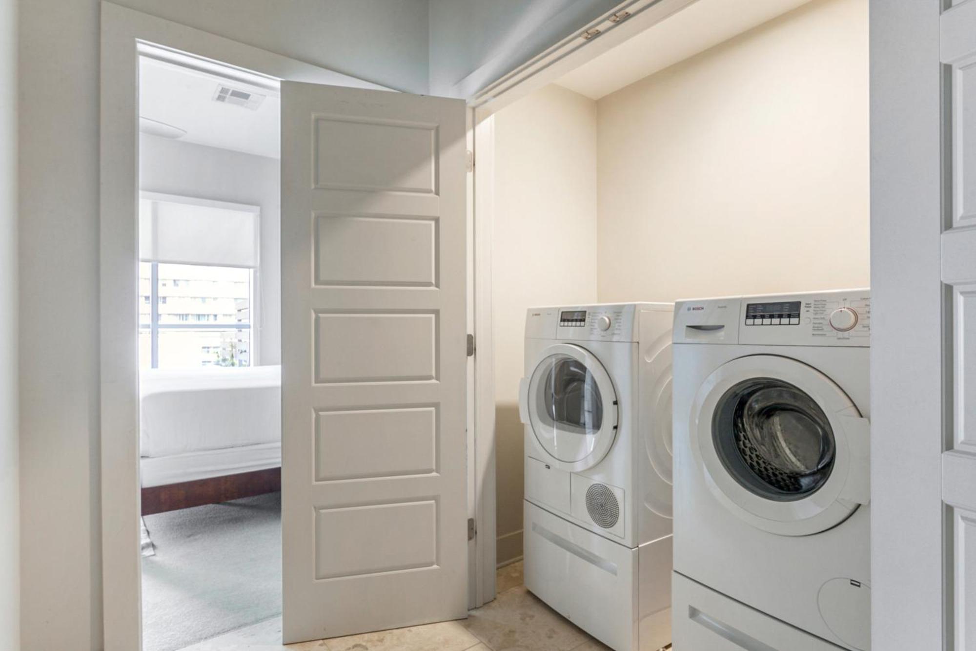 Upscale Condos And Penthouses Close To Canal And Bourbon St New Orleans Ngoại thất bức ảnh